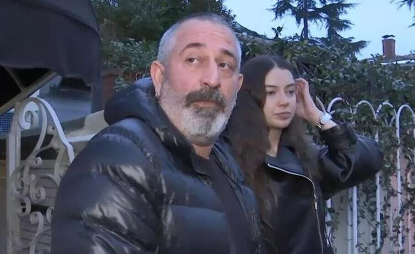 Cem Yılmaz genç sevgiliyi çabuk unuttu ünlü oyuncuyla aşk yaşamaya başladı! - Resim: 1