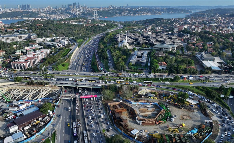 İstanbul'da trafik durma noktasına geldi! - Resim: 1