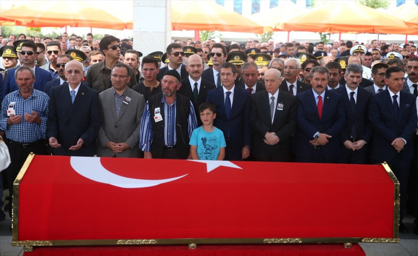 Şehit cenazesinde bir ilk yaşandı! - Resim: 1