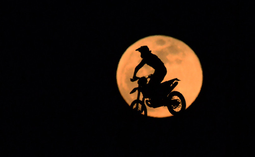 Süper Kanlı Mavi Ay Türkiye'de böyle görüntülendi - Resim: 1