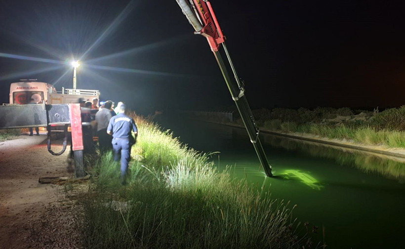 Kanala uçan otomobildeki sözleşmeli er ile kız arkadaşı öldü! - Resim: 4