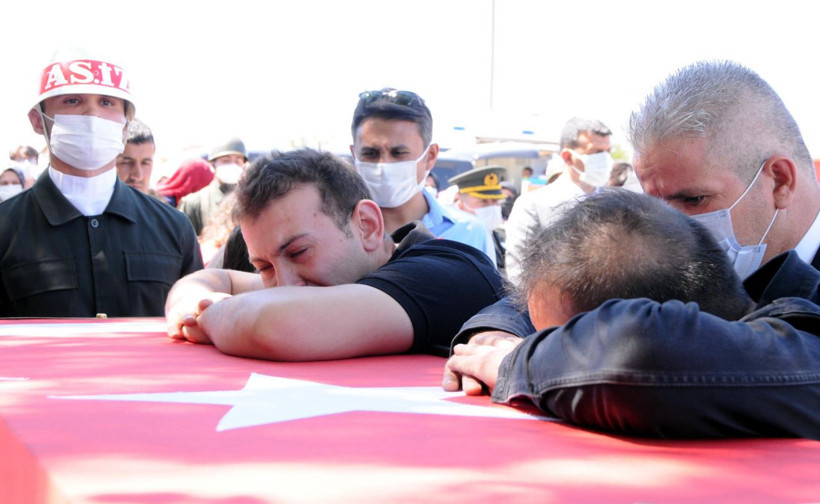 Kuzey Irak Şehitleri Yılmaz Tuncer ve İsmail Can Softa'ya son görev - Resim: 3