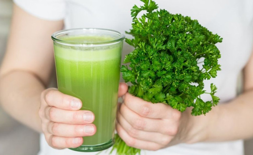 Sadece kilo verdirmeye yaramıyor Maydanoz suyunun faydaları saymakla bitmiyor - Resim: 2