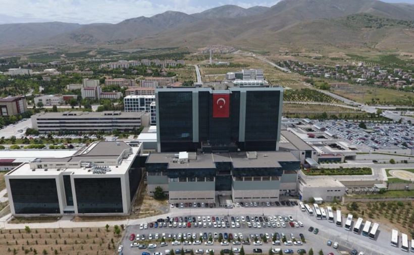 Türkiye'nin en iyi tıp fakülteleri belli oldu! İşte ilk 40 üniversite... - Resim: 2