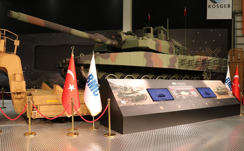 Milli ana muharebe tankı ALTAY görücüye çıktı - Resim: 2