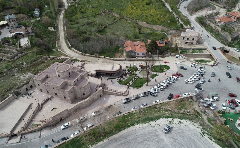 Konya'da bulunan bu mahalle adeta açık hava müzesi - Resim: 1