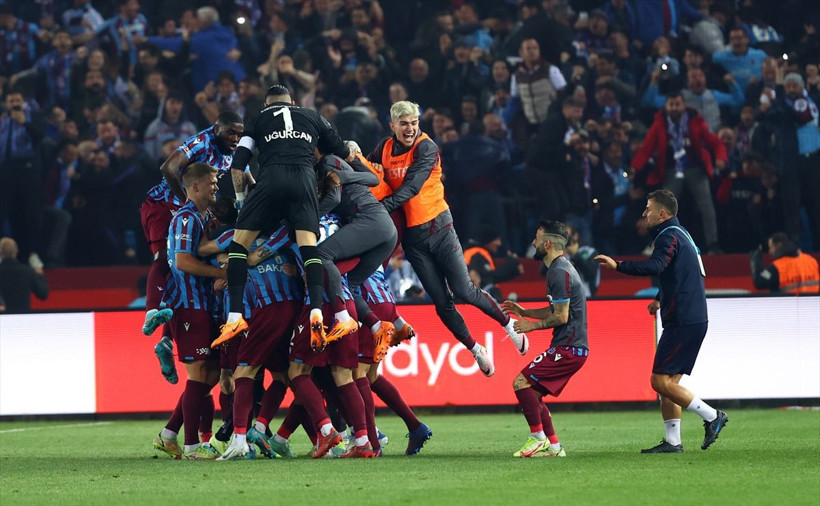 Trabzonspor şampiyonluğa böyle yürüdü! 27 hafta liderliği hiç bırakmadı 419 gün yenilmedi - Resim: 3