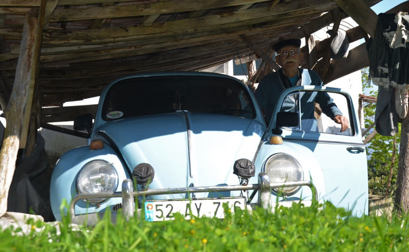 Çok isteyen var ama... Emekli ikramiyesi ile aldı, 1962 model vosvosuna gözü gibi bakıyor - Resim: 3