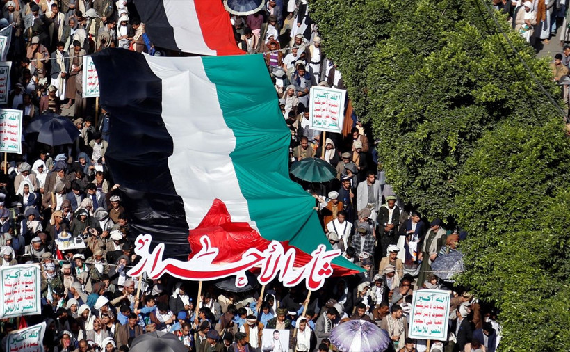 Yemen'de İsrail'in Gazze Şeridi'ne saldırısı protesto edildi - Resim: 3