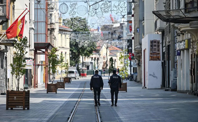 Hafta sonu sokağa çıkma yasakları kalkıyor! Bilim Kurulu Üyesi İlhan müjdeyi verdi - Resim: 1