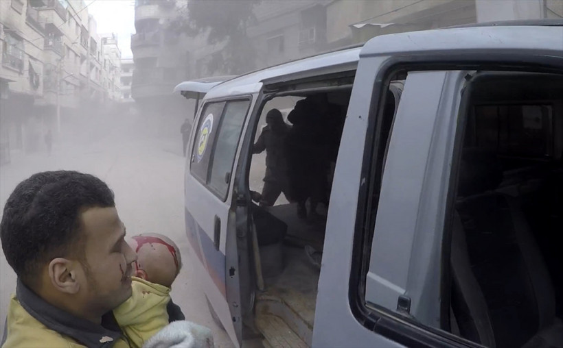 Esed vahşetinin resmi! Tek bebeği vurulunca... - Resim: 3