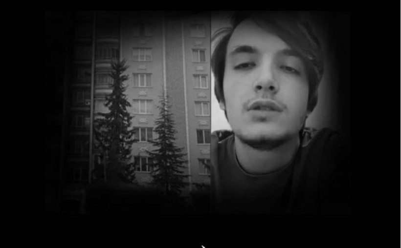 Tarkan'ın 'Enes Kara' paylaşımına Yeni Akit'ten 'etekli kokainman' başlıklı haber... Tepki yağdı! - Resim: 2