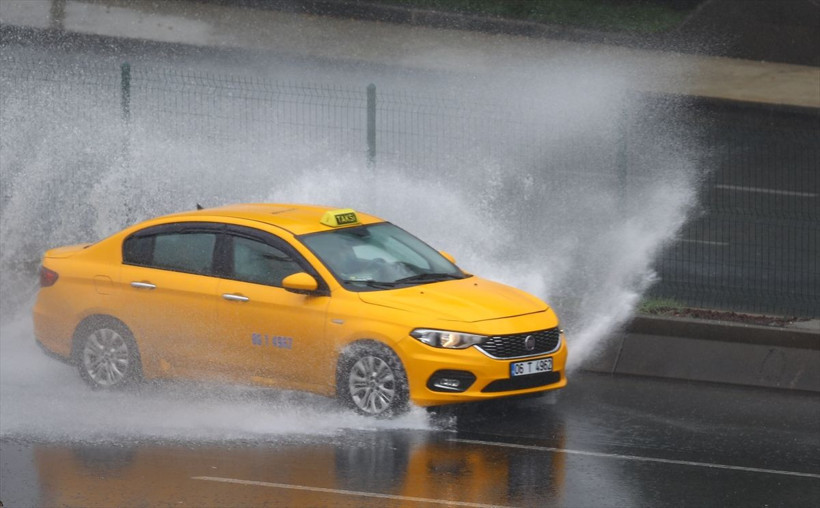 Sarı ve turuncu kodlu uyarı: 68 şehirde sağanak bekleniyor! Meteoroloji son listeyi paylaştı: İstanbul, Ankara, İzmir... - Resim: 2