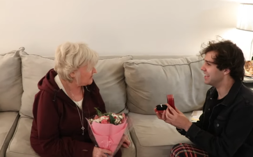 En yakın arkadaşının annesiyle evlenen ünlü fenomen kötü haberi duyurdu - Resim: 3