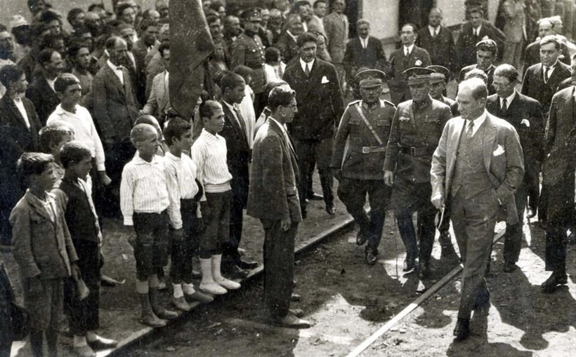 Atatürk'ün arşivlerden çıkan son fotoğrafları AYK 23 Nisan'a özel yayınlandı - Resim: 1