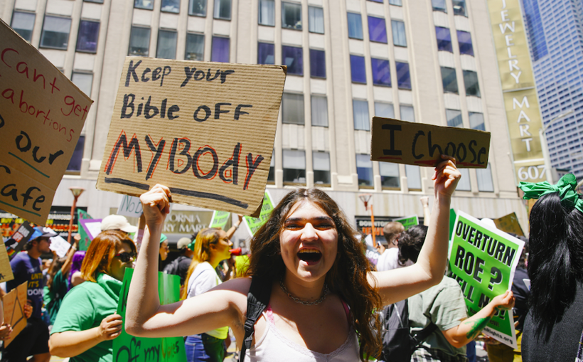 ABD 50 yıllık kürtaj serbestliğini kaldırıyor kadınlar sokağa döküldü: Benim bedenim sloganları - Resim: 4