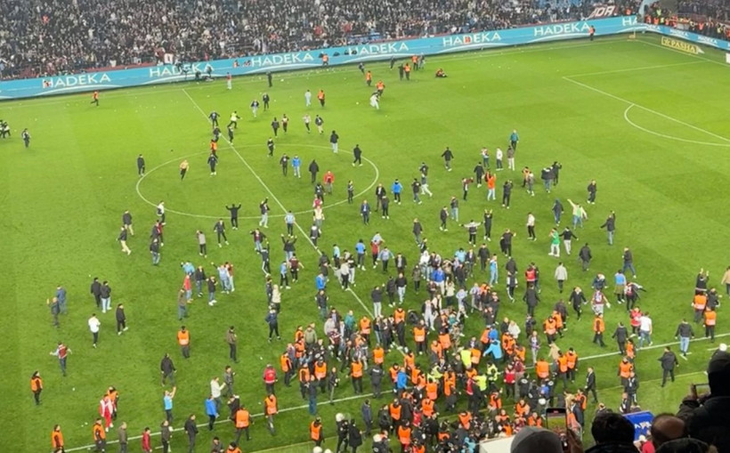 İşte Trabzonspor - Fenerbahçe maçı sonrası yaşanan olaylar! - Resim: 1
