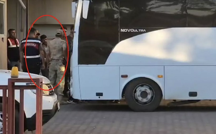 Yenge Hediye Güran ağzından kaçırdı! Enesle annesi boğuşuyordu - Resim: 2