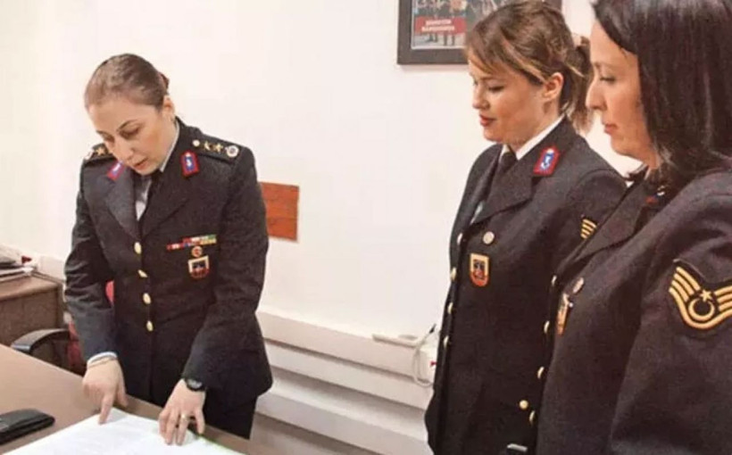 Türkiye'nin ilk kadın generali Özlem Yılmaz kimdir? Kadına şiddetin tuğgeneralinin eşi ve çocukları... - Resim: 3