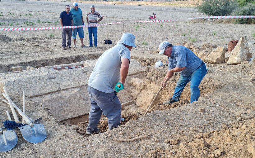 Tarlada çalışırken tesadüfen buldu Milas halkı bunu konuşuyor ne çıkarsa devletin olacak
