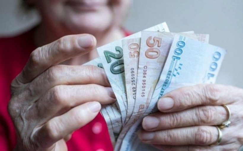 Temmuzda az pirim ödeyen emekliye az, çok pirim ödeyen emekliye çok zam! Çalışma Bakanı Vedat Bilgin açıkladı