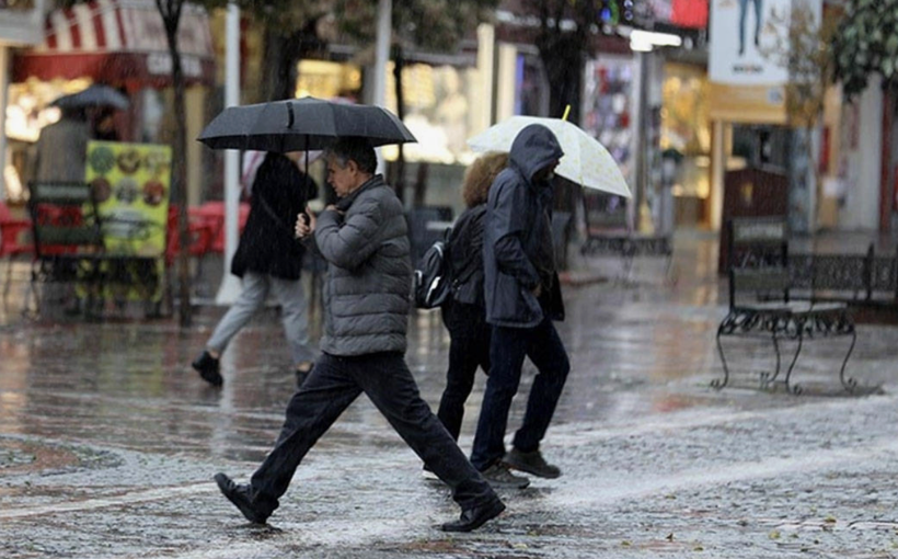Hafta sonuna aldanmayın! Meteoroloji'den 12 kent için sarı kodlu alarm: Soğuk ve yağış kapıda - Resim: 1