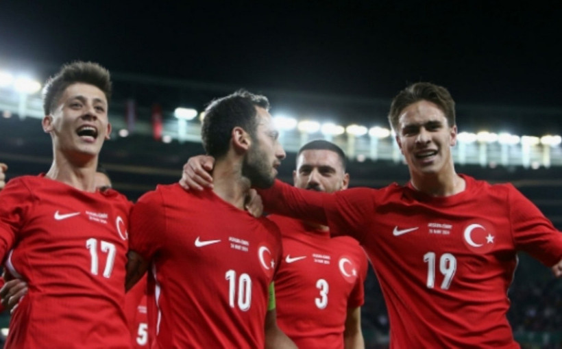 Türk futbolunun dünyadaki yeri belli oldu! İşte en güçlü 25 takım...