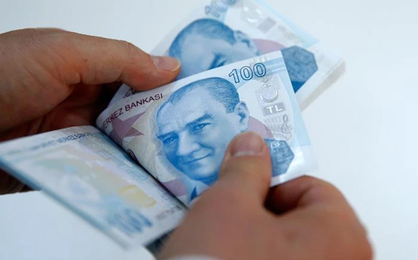 Emekli maaşlarında yeni düzenleme nasıl olacak? 65 üstüne seyyanen zam ve refah payı formülü