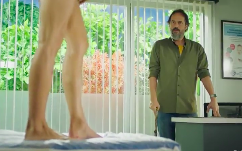 Defne Samyeli derin göğüs dekoltesi ile şaşırttı! Gazetecileri görünce panik olup kaçtı - Resim: 3