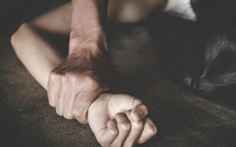 Liseli genç kıza taciz seansı! Konya'da sahte psikolog: Şimdi kim kimi öpüyor! - Resim: 3