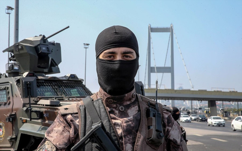 Özel Harekat timinin amiri anlattı : Müdürü vurmak için... - Resim: 2