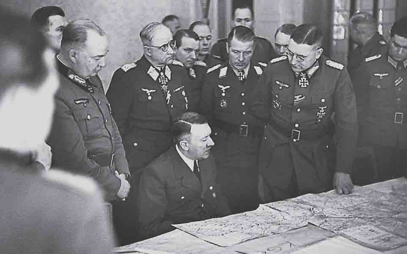 Tek tanıktan büyük itiraf: 'Hitler'in cesedini...' - Resim: 1