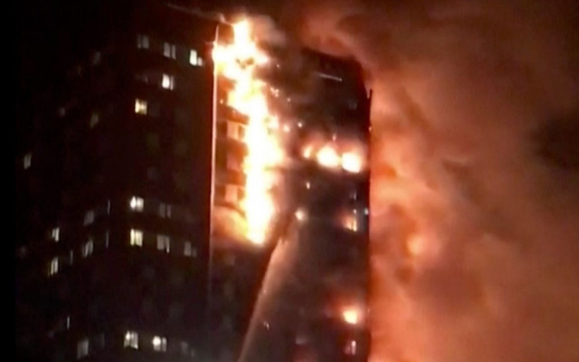 Londra'da korkunç yangın 24 katlı binada Türkler de var! - Resim: 3