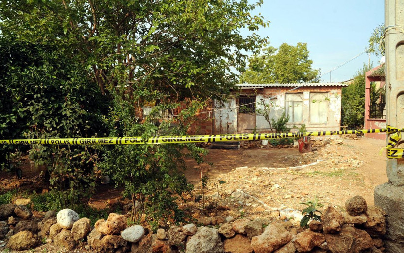 Korkunç olay! Zihinsel engelli kızına yılllarca tecavüz etti - Resim: 4