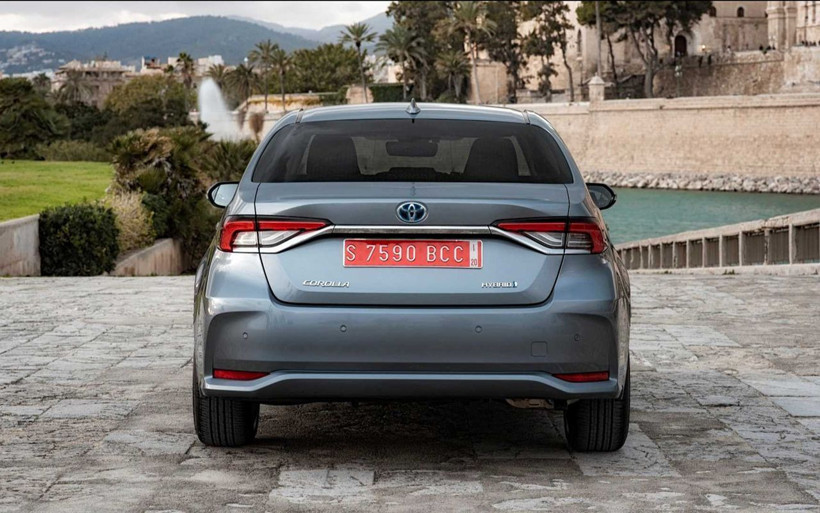 Toyota’dan yeni hibritli araç fiyatı belli oldu - Resim: 1