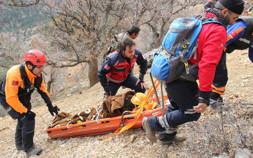 Karaman'da uçurumdan düşen bir kişi 22 saatlik operasyonla kurtarıldı - Resim: 4