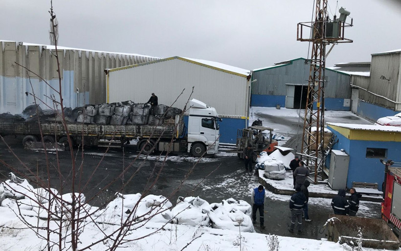 Bilecik'te ürküten olay: Kimyasal madde yüklü TIR alev aldı! - Resim: 1