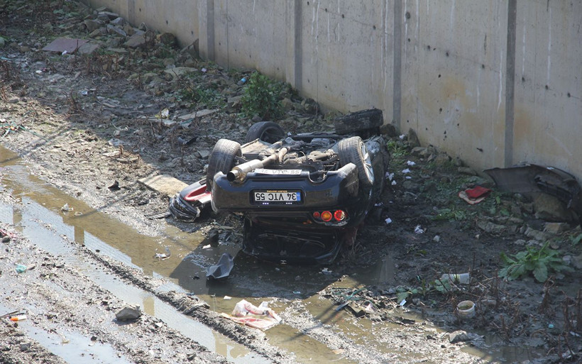 Aracını sanayiden aldı: Test sürüşünde dere yatağına uçtu! - Resim: 1