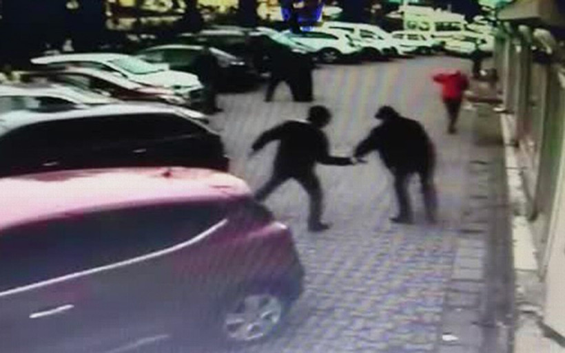 Ümraniye'de dehşet anları: Sokak ortasında kurşun yağdırdı! - Resim: 2