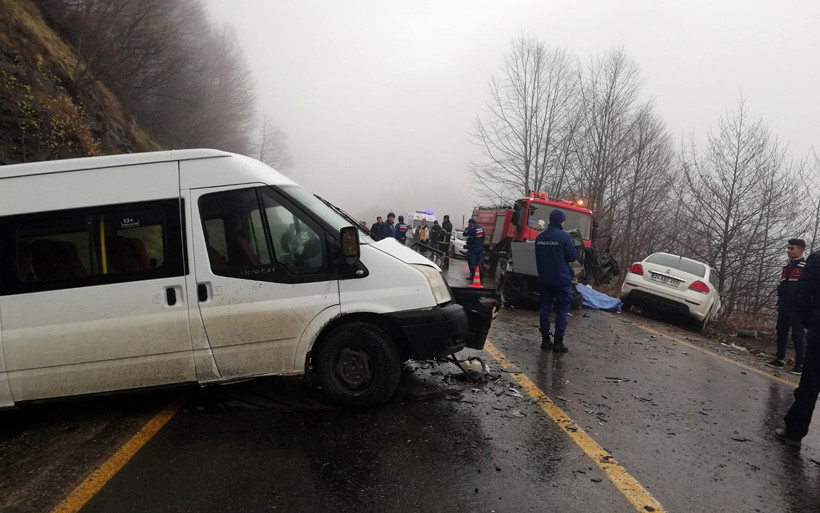 Ordu'da öğrenci servisi otomobille çarpıştı: 2 ölü, 4 yaralı - Resim: 4