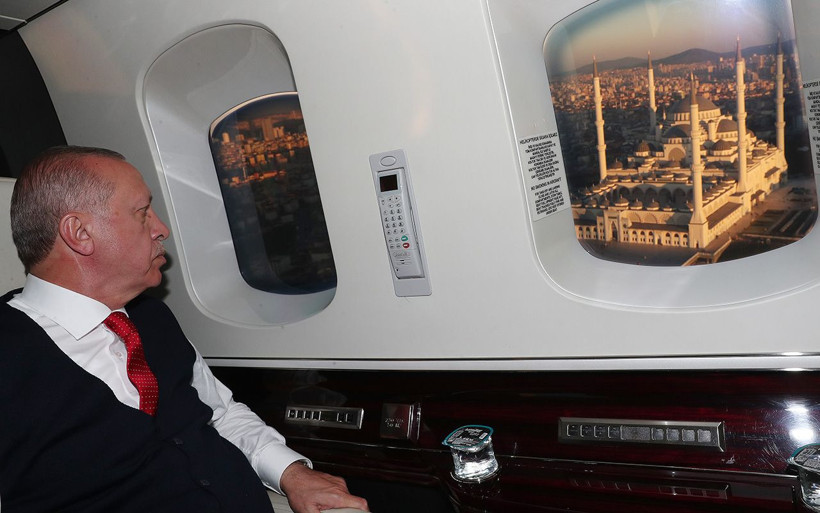 Cumhurbaşkanı Erdoğan Çamlıca Camisini havadan inceledi - Resim: 1