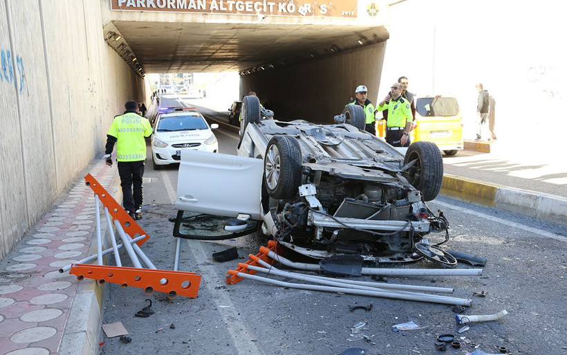 Diyarbakır'da korkunç kaza: Çok sayıda yaralı var! - Resim: 2