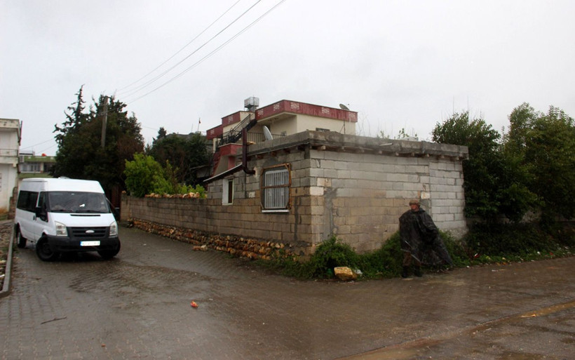 Şanlıurfa'da 2 kişinin evde başlarından vurulmuş cesedi bulundu - Resim: 3