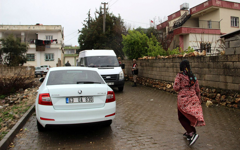Şanlıurfa'da 2 kişinin evde başlarından vurulmuş cesedi bulundu - Resim: 4