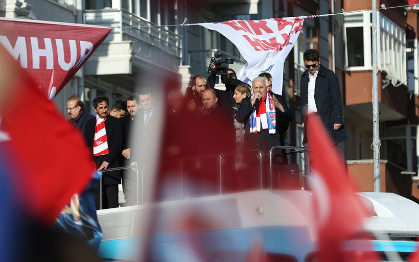 Binali Yıldırım seçim çalışmalarını Silivri'de tamamladı - Resim: 3