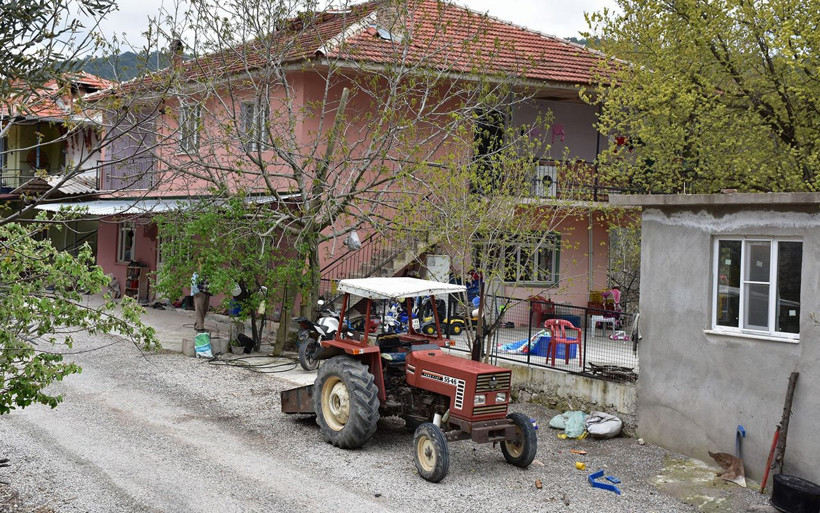 Aydın'da 56 seçmenli mahallede 7 muhtar adayı - Resim: 2