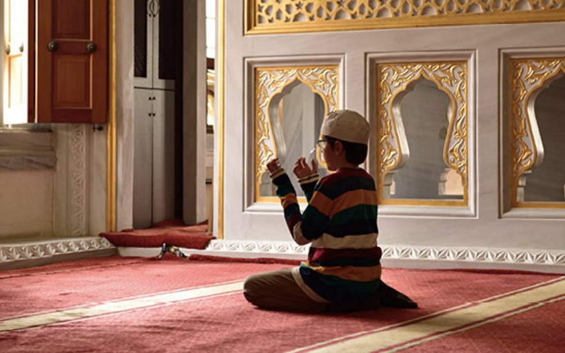 Miraç Kandili ibadetleri bu gece neler yapılacak 12 rekatlık kandil namazı kılınışı - Resim: 1