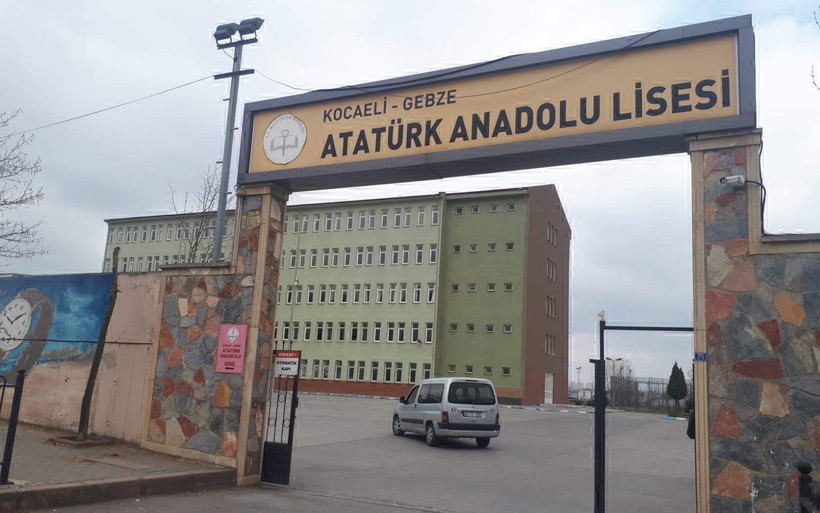 Kocaeli'de bir öğrenci, müdür yardımcısını bıçaklayarak öldürdü - Resim: 4