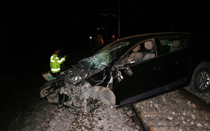 Niğde’de tren kazası: 2 kişi ölümden döndü! - Resim: 3