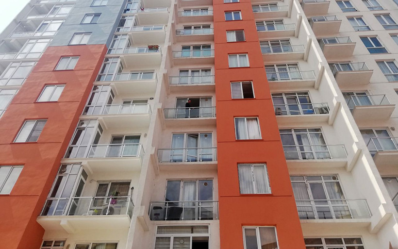 İstanbul'da 10'uncu kattan düşen kadın hayatını kaybetti - Resim: 1